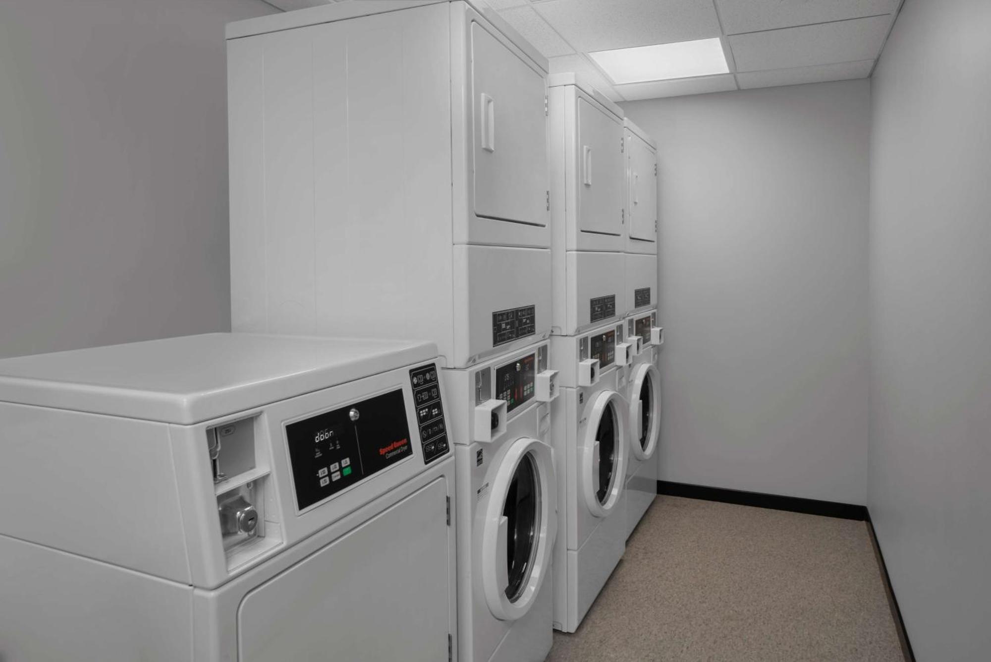 Homewood Suites By Hilton Charlotte Uptown First Ward Dış mekan fotoğraf